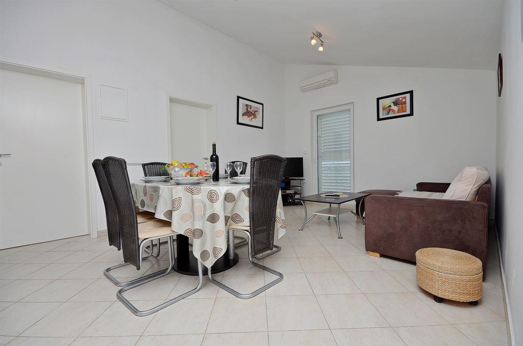 Apartments Sime Vodice Exterior photo